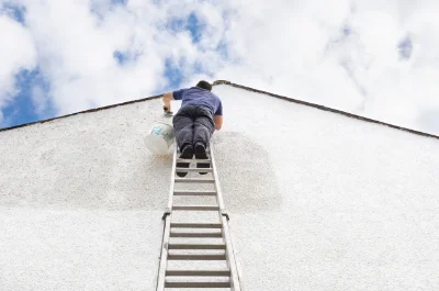 Peinture extérieure à Esconnets — façades et ravalement